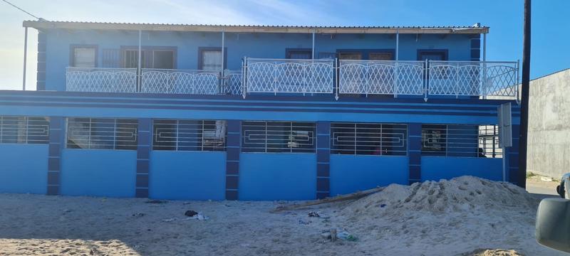 8 Bedroom Property for Sale in Delft South Western Cape